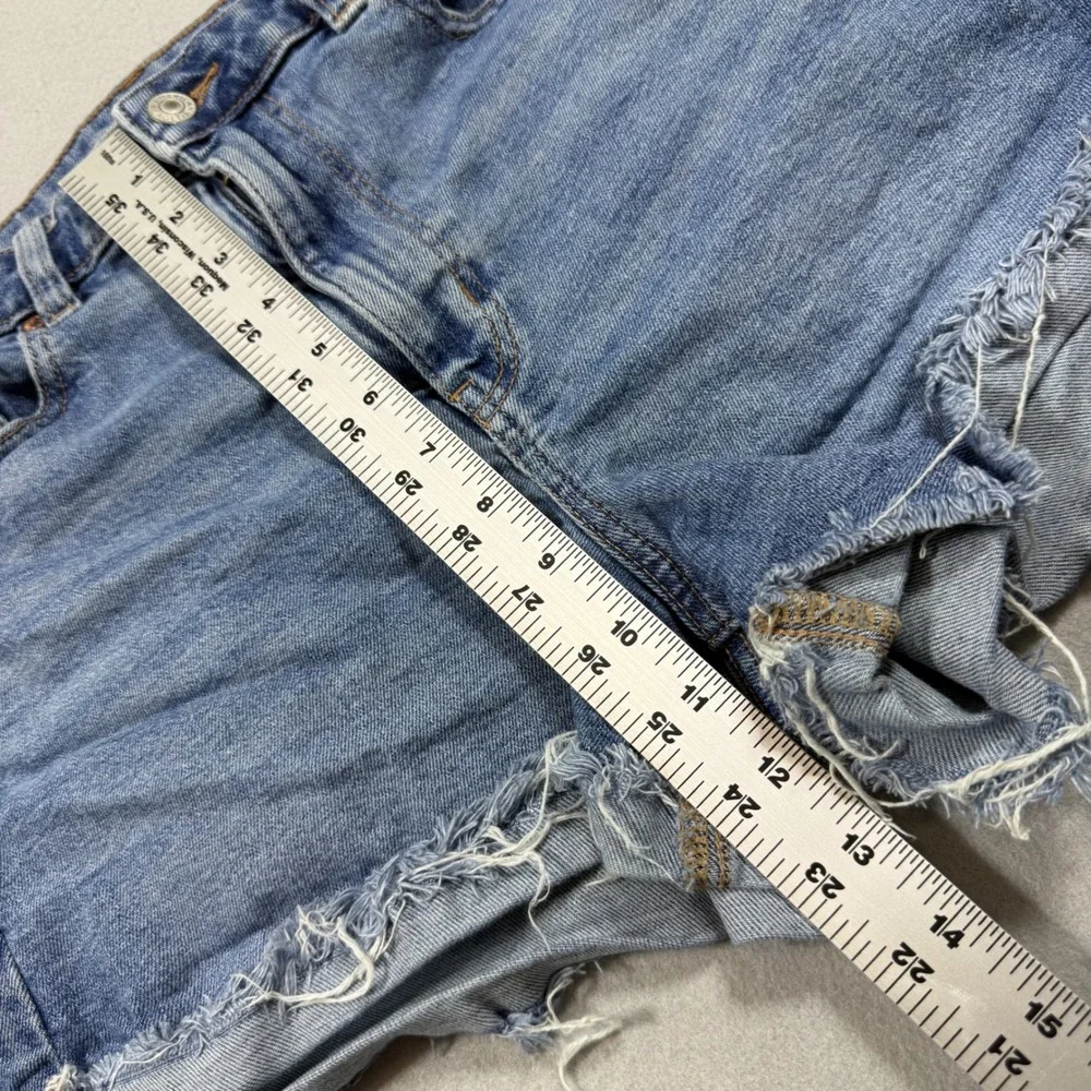 American Eagle Womens High Waisted Denim Shorts‎ Blue Raw Hem Size 8